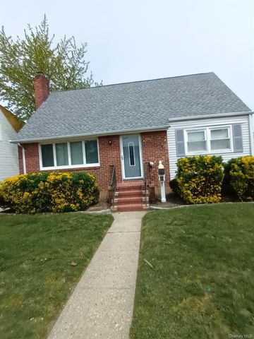 847 Jerusalem Avenue, Merrick, NY 11566