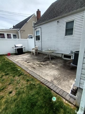 847 Jerusalem Avenue, Merrick, NY 11566