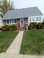 847 Jerusalem Avenue, Merrick, NY 11566