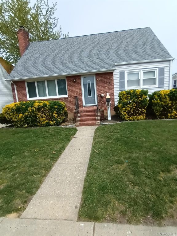 847 Jerusalem Avenue, Merrick, NY 11566