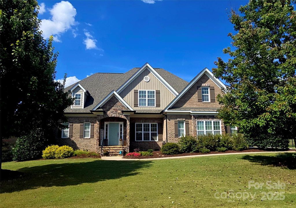 8491 Penton Place, Harrisburg, NC 28075