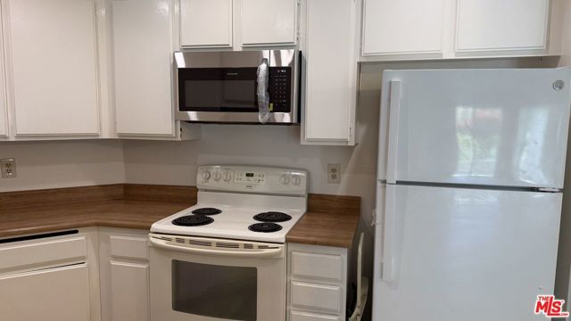 4260 Via Arbolada 220, Los Angeles, CA 90042