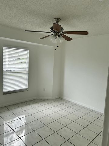 367 SW Donna Terrace, Port St. Lucie, FL 34984