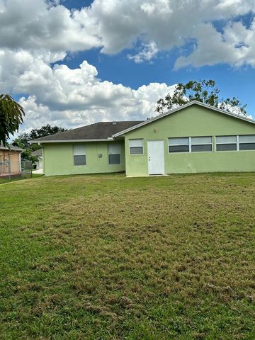 367 SW Donna Terrace, Port St. Lucie, FL 34984