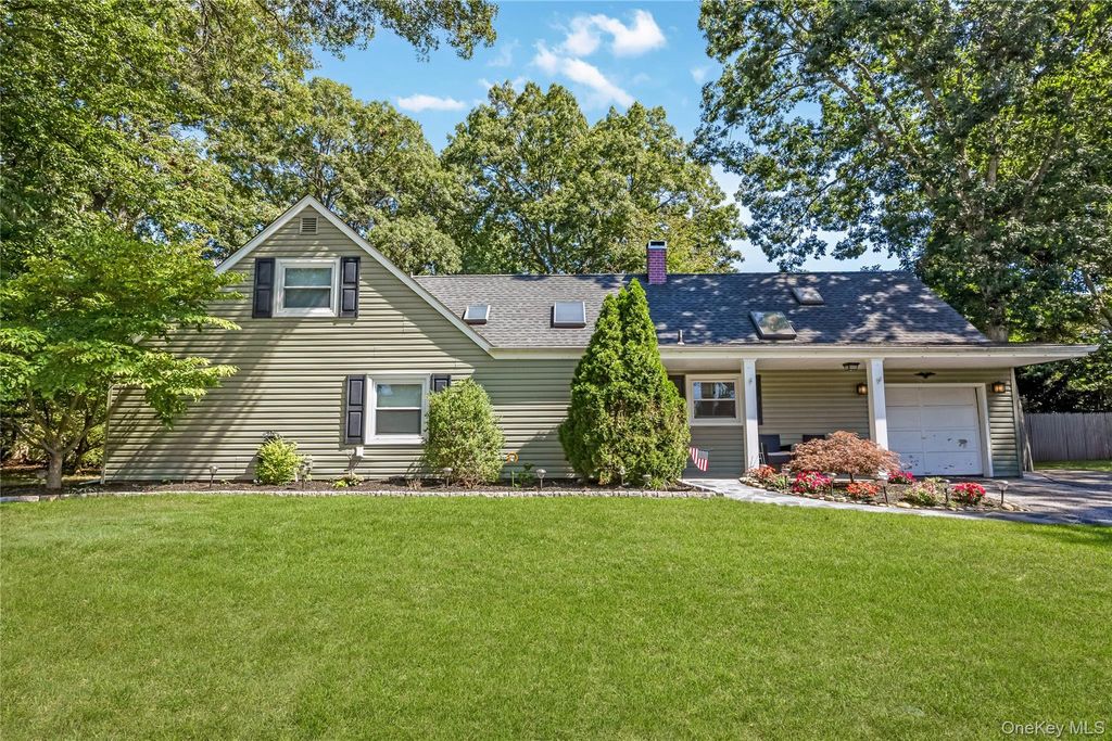 23 Lakeside Drive, Ronkonkoma, NY 11779 — exterior