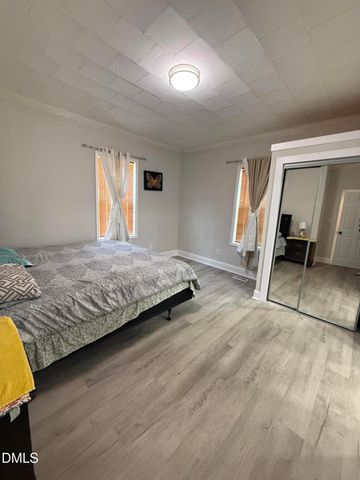 928 E Davis Street, Burlington, NC 27215