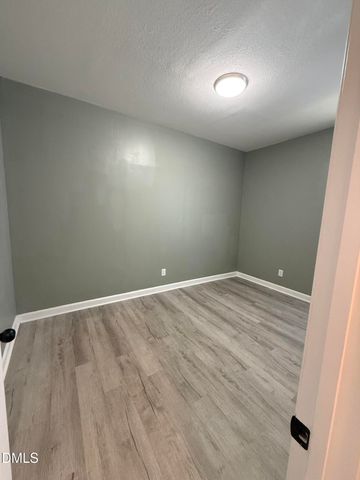 928 E Davis Street, Burlington, NC 27215