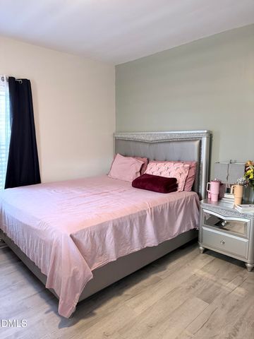 928 E Davis Street, Burlington, NC 27215