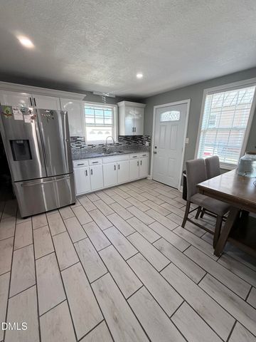 928 E Davis Street, Burlington, NC 27215