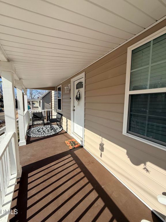 928 E Davis Street, Burlington, NC 27215