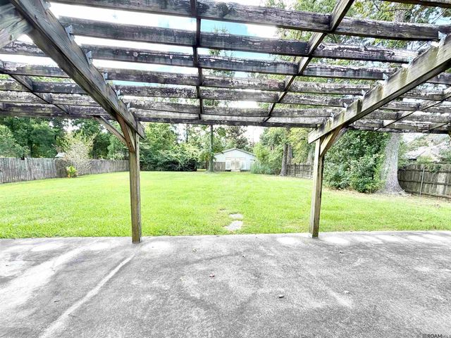 10400 Mollylea Dr, Baton Rouge, LA 70815