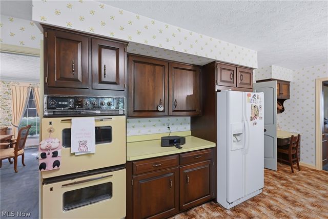 6151 Southern Hills Court, Canfield, OH 44406