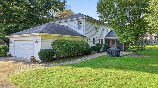 6151 Southern Hills Court, Canfield, OH 44406