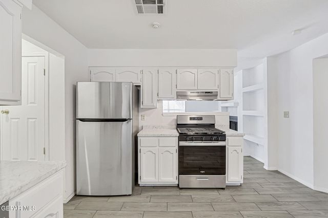 1724 GAMBEL QUAIL Drive, El Paso, TX 79936