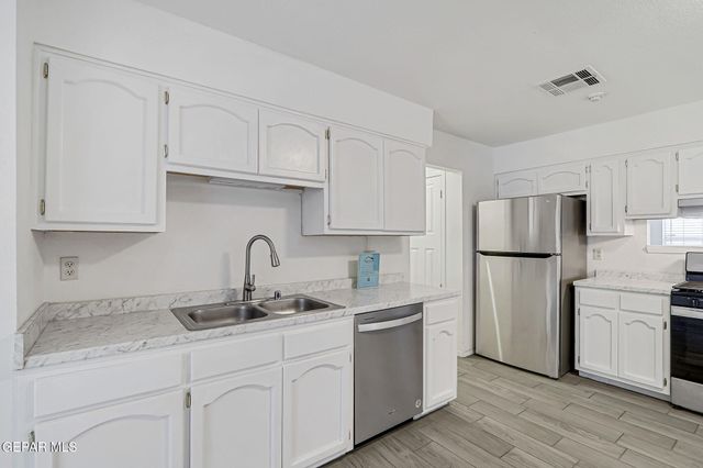 1724 GAMBEL QUAIL Drive, El Paso, TX 79936