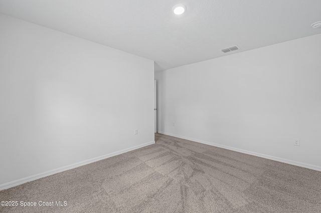 526 Black Horse Street SE, Palm Bay, FL 32909