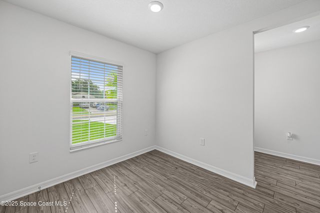 526 Black Horse Street SE, Palm Bay, FL 32909