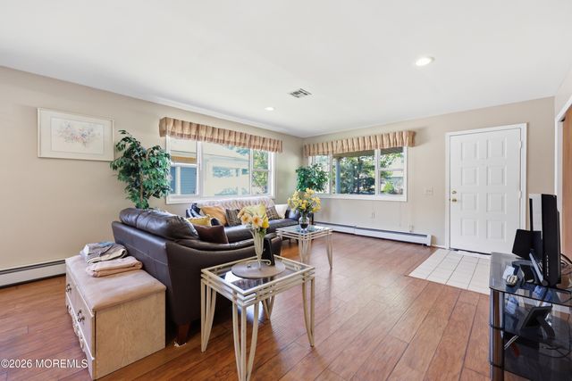 78 Pulaski Boulevard, Toms River, NJ 08757