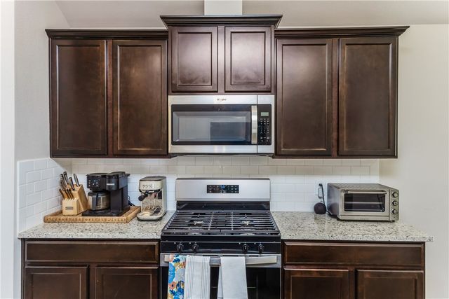 1905 Osbert Nelly Dr, Corpus Christi, TX 78417