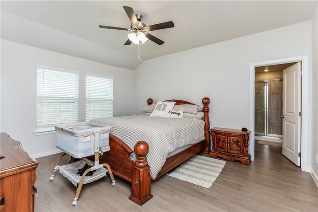 1905 Osbert Nelly Dr, Corpus Christi, TX 78417