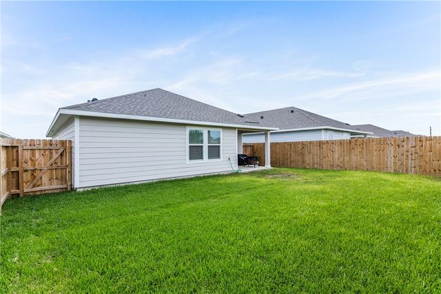 1905 Osbert Nelly Dr, Corpus Christi, TX 78417