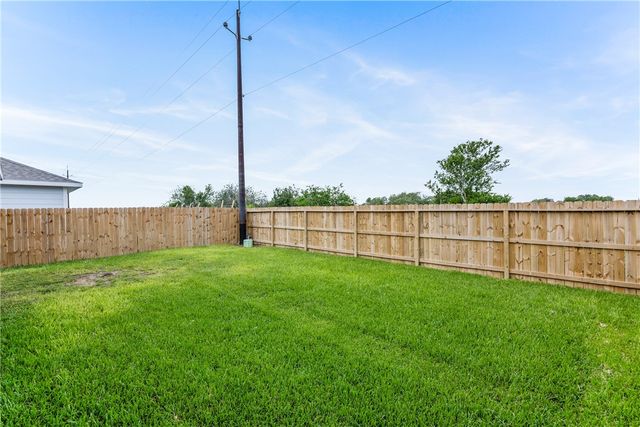 1905 Osbert Nelly Dr, Corpus Christi, TX 78417