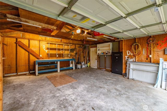 879 N Fruitdale Road, Sedro Woolley, WA 98284