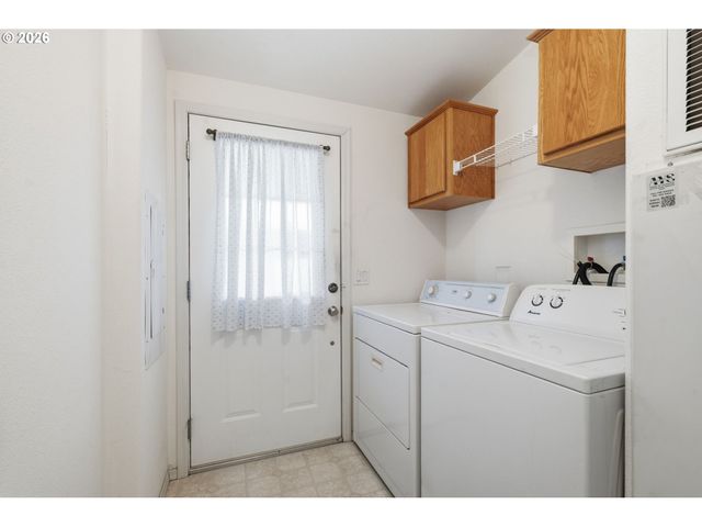 2150 LAURA St 113, Springfield, OR 97477