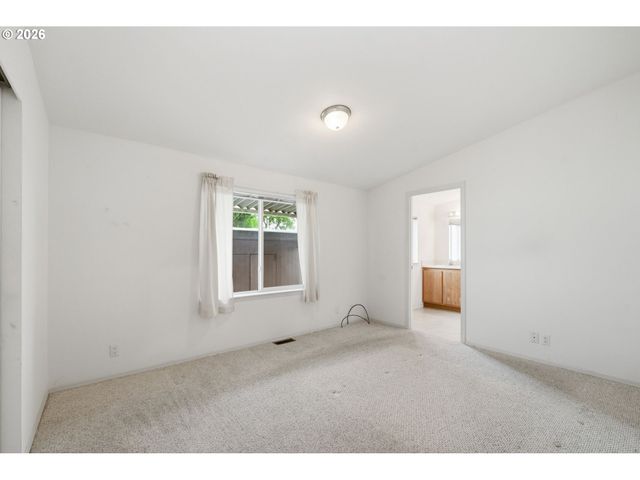 2150 LAURA St 113, Springfield, OR 97477
