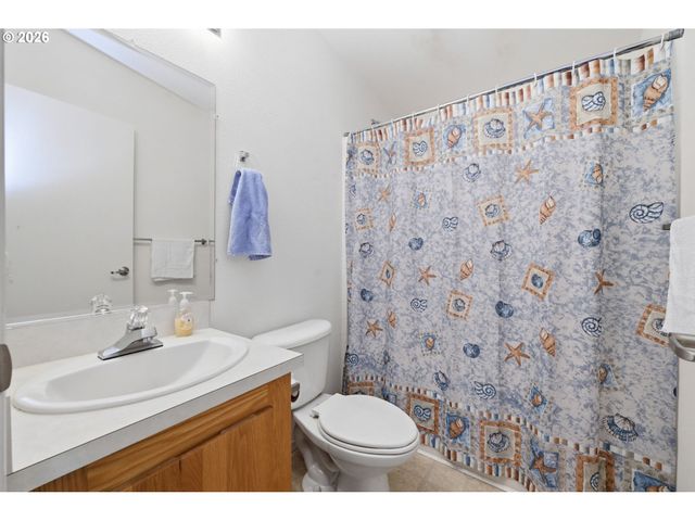 2150 LAURA St 113, Springfield, OR 97477