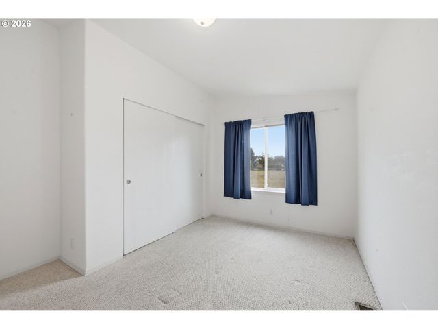 2150 LAURA St 113, Springfield, OR 97477