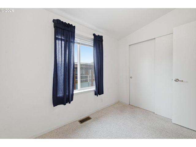 2150 LAURA St 113, Springfield, OR 97477