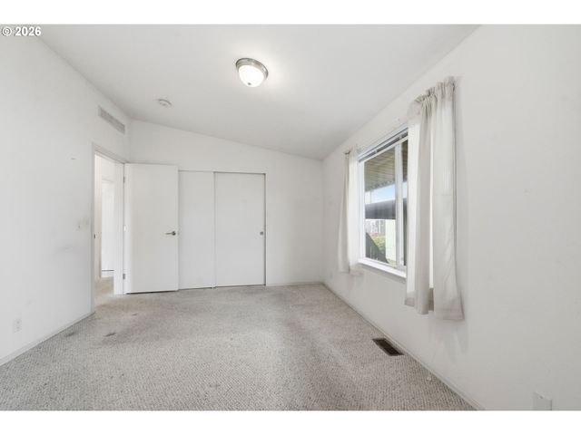 2150 LAURA St 113, Springfield, OR 97477