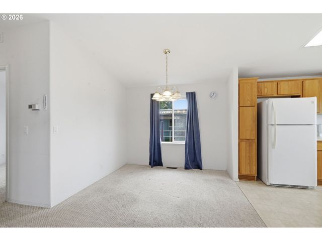 2150 LAURA St 113, Springfield, OR 97477