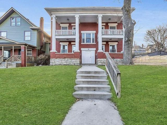 4330 Troost Avenue, Kansas City, MO 64110