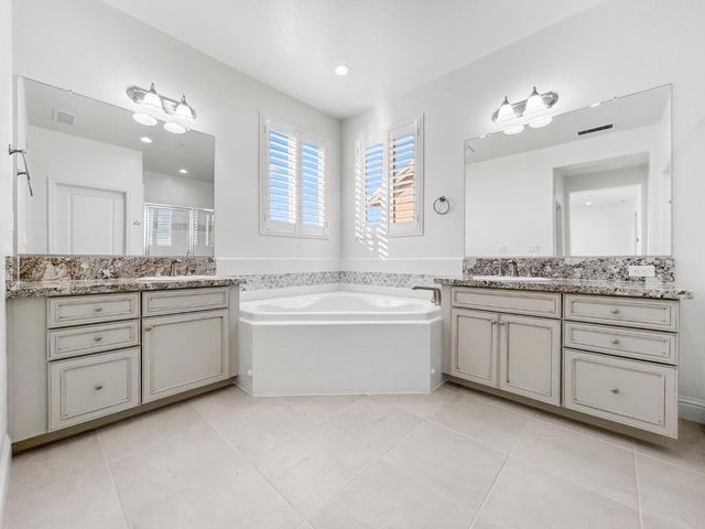 1724 San Marino Avenue, Clovis, CA 93619