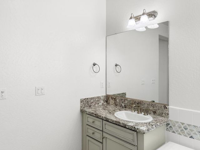 1724 San Marino Avenue, Clovis, CA 93619