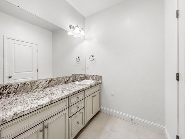 1724 San Marino Avenue, Clovis, CA 93619