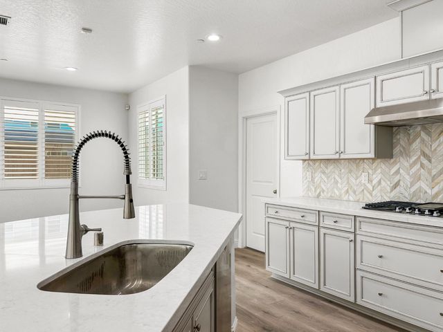 1724 San Marino Avenue, Clovis, CA 93619