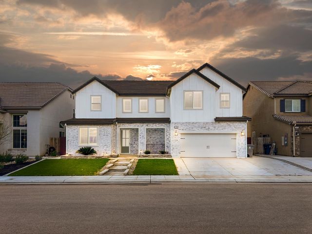 1724 San Marino Avenue, Clovis, CA 93619