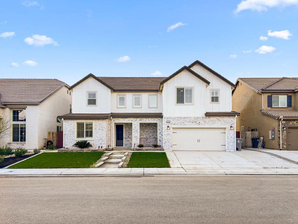 1724 San Marino Avenue, Clovis, CA 93619