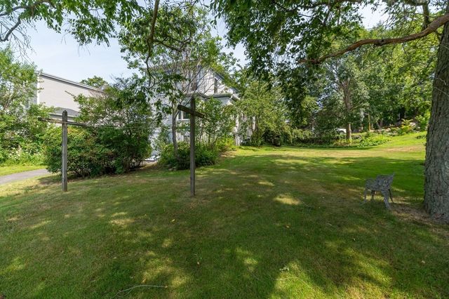 32 Blynman Avenue, Gloucester, MA 01930