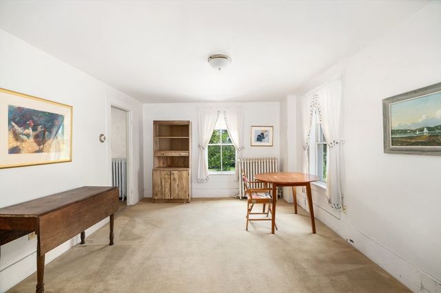 32 Blynman Avenue, Gloucester, MA 01930