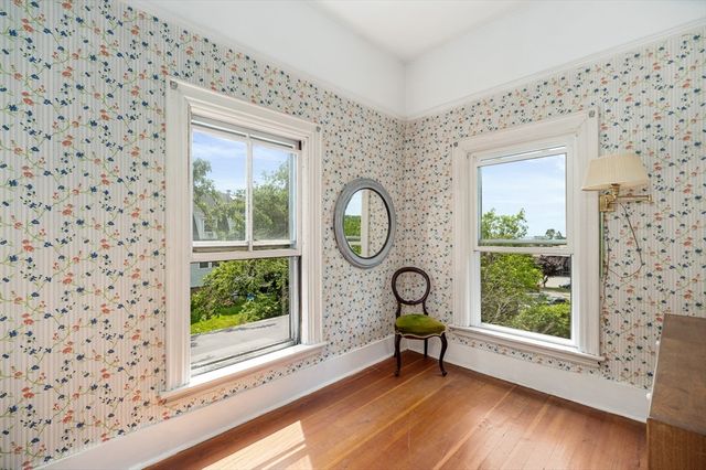32 Blynman Avenue, Gloucester, MA 01930