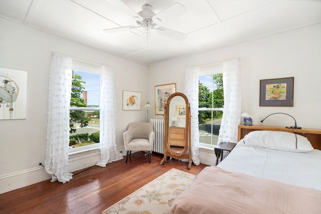 32 Blynman Avenue, Gloucester, MA 01930