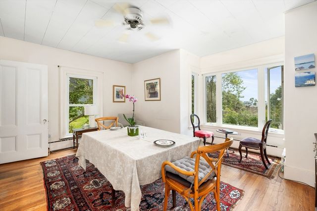 32 Blynman Avenue, Gloucester, MA 01930