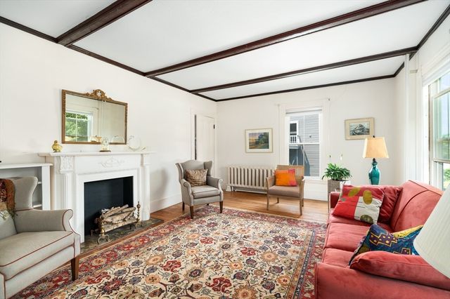 32 Blynman Avenue, Gloucester, MA 01930