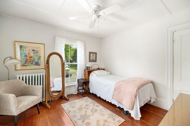 32 Blynman Avenue, Gloucester, MA 01930