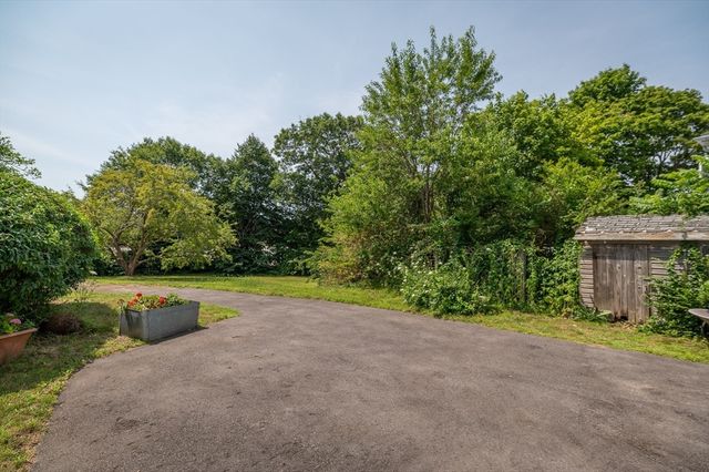 32 Blynman Avenue, Gloucester, MA 01930
