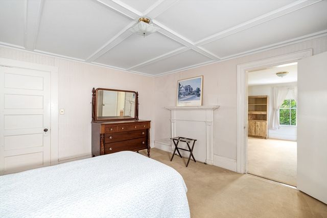 32 Blynman Avenue, Gloucester, MA 01930